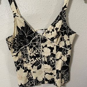 Charlotte Russe top
Color: Cream with black
Size: Large